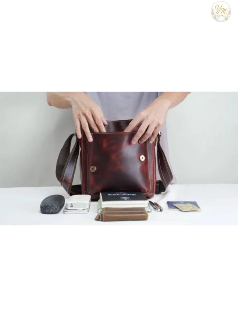 Small Leather Crossbody Messenger Bag with Tablet Pocket